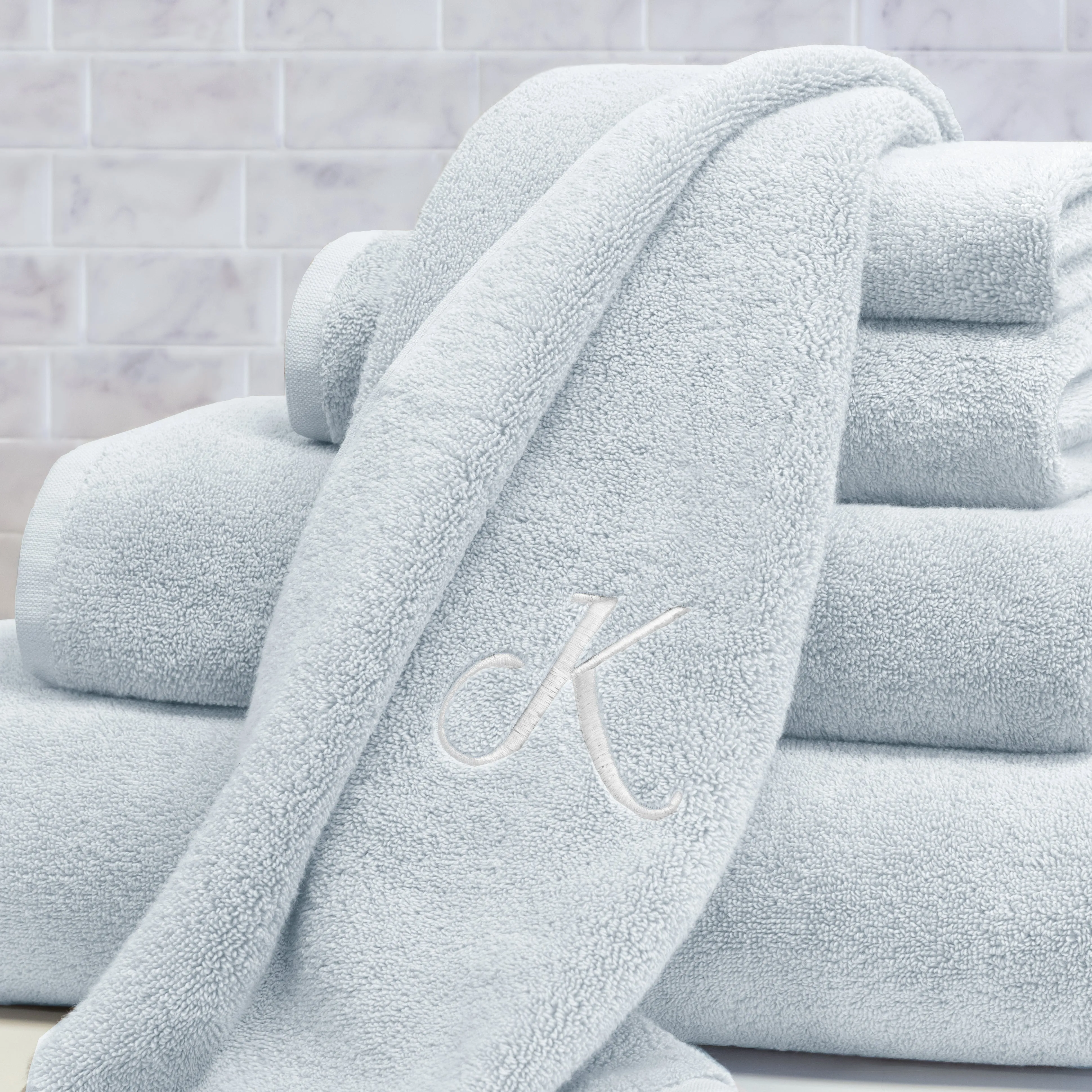 Plush Ice Blue Towel Essentials Bundle (2 Wash   2 Hand   2 Bath Towels)