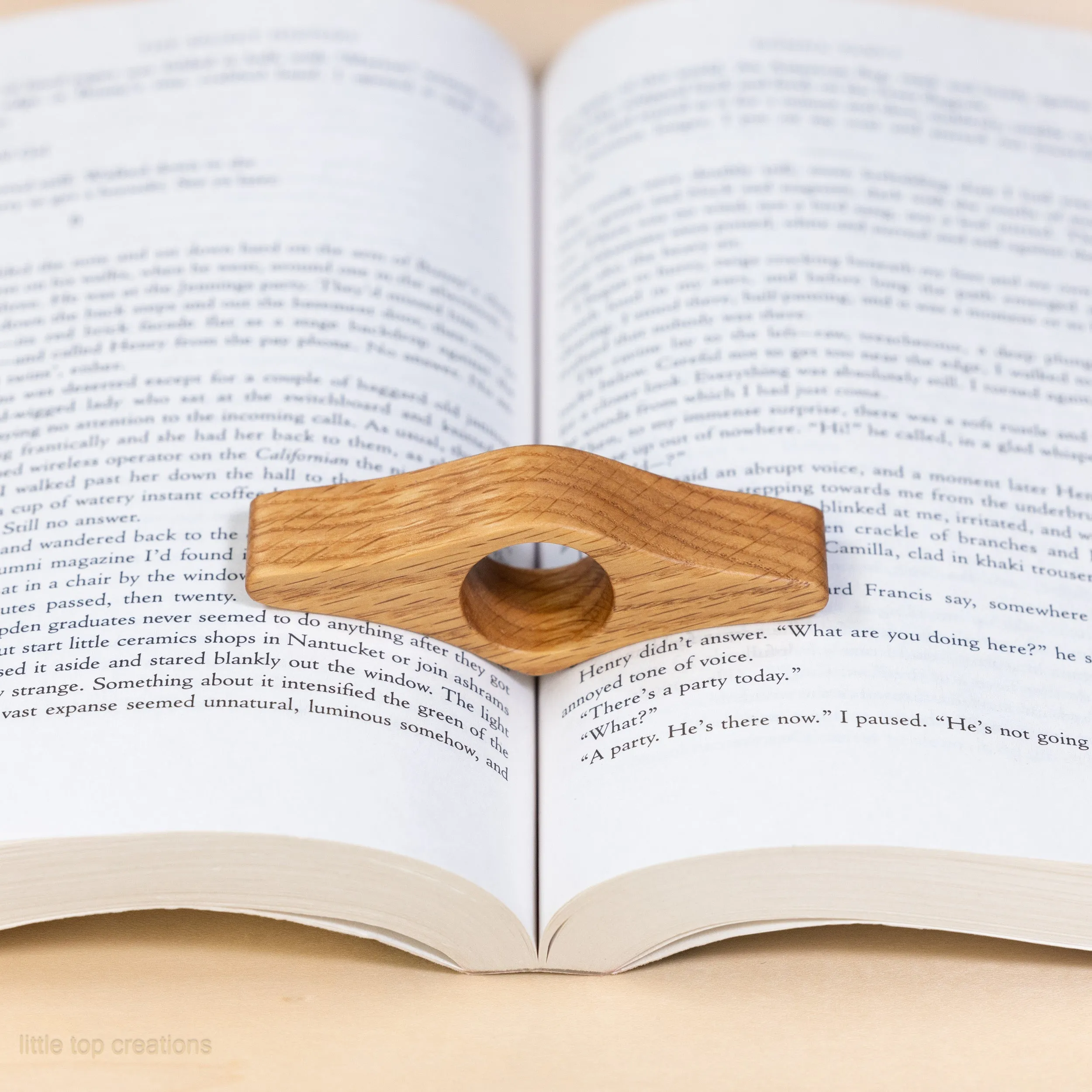 Wooden Thumb Book Page Holders