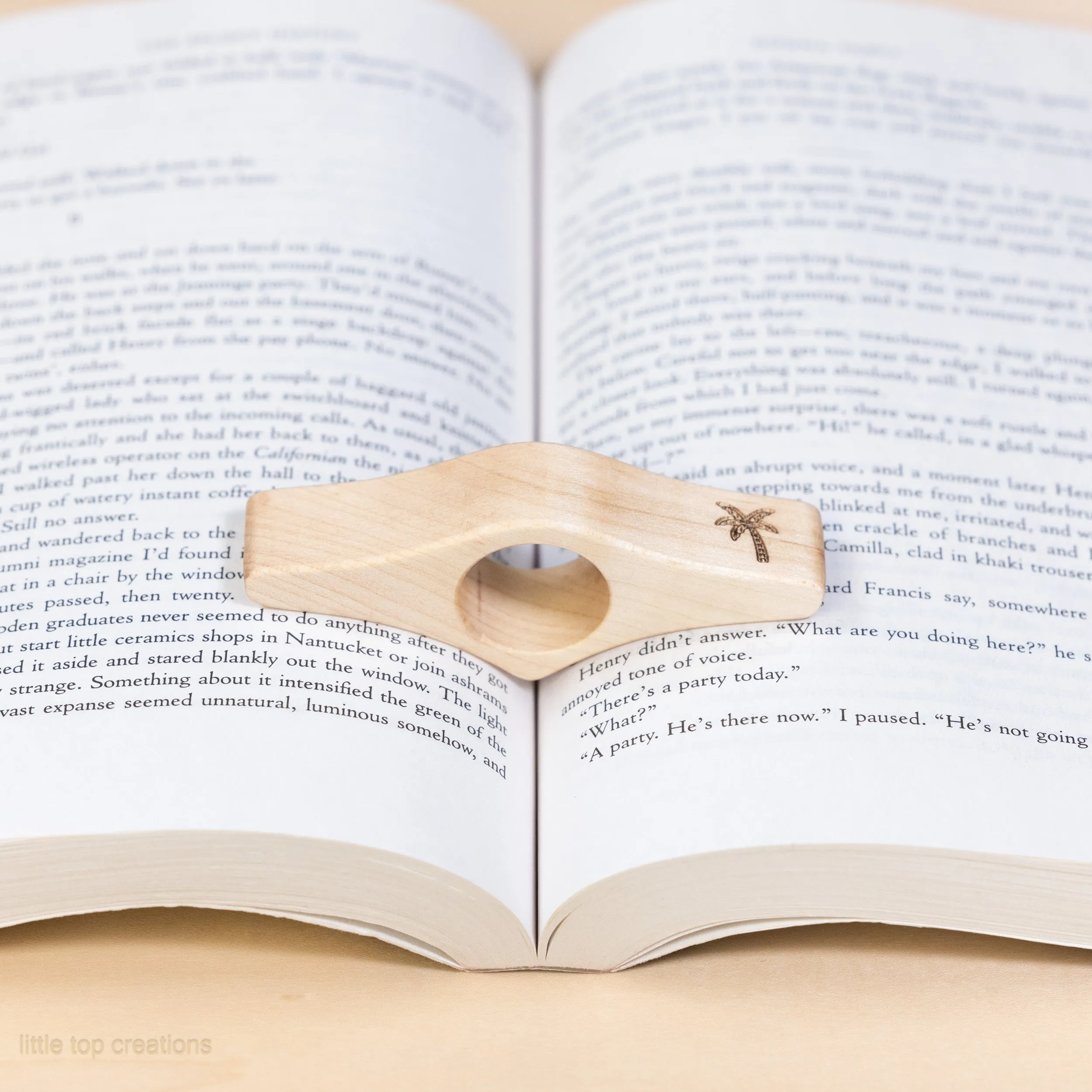 Wooden Thumb Book Page Holders