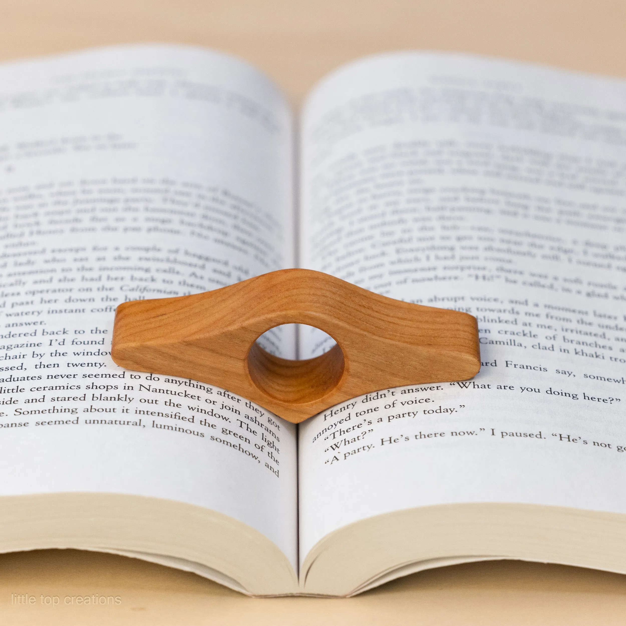 Wooden Thumb Book Page Holders